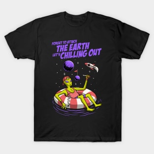 chilling out alien T-Shirt